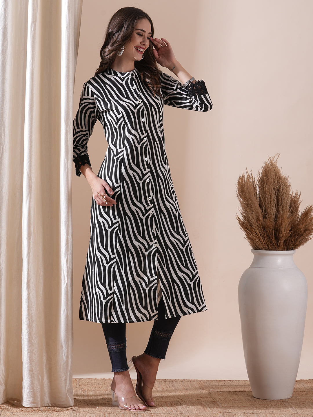 Abstract Printed Crochet Lace Embellished Kurta - Black