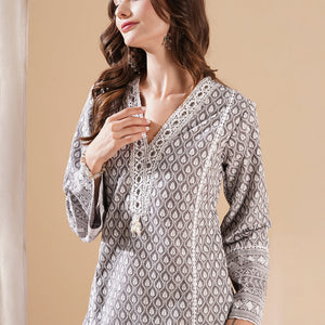 Woven Resham Jacquard Lacce Embellished Kurta with Tulip Pants - Grey