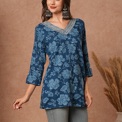 Floral Printed & Zari Embroidered Straight Fit Kurti - Blue