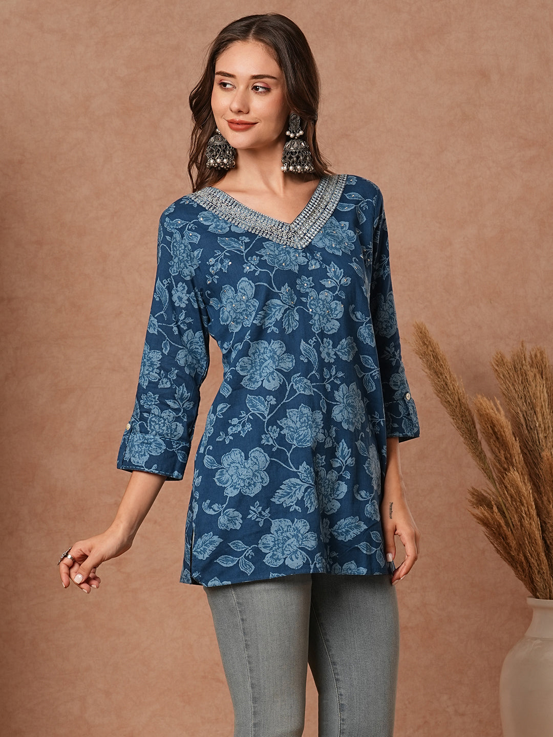 Floral Printed & Zari Embroidered Straight Fit Kurti - Blue