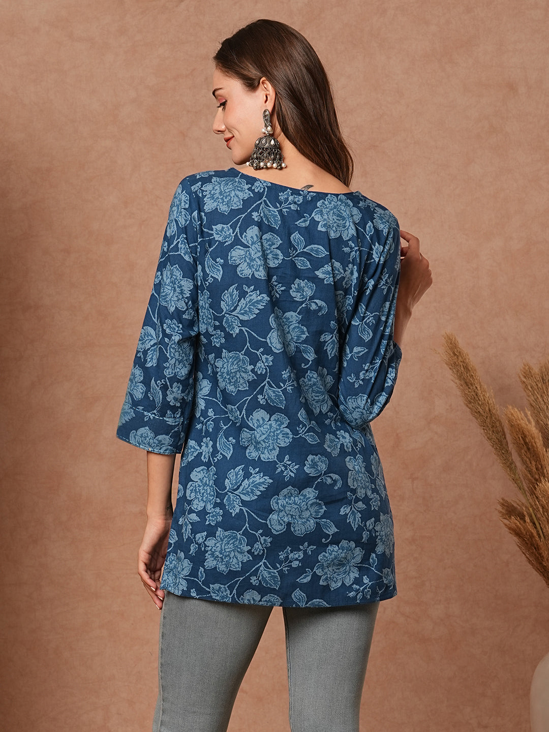 Floral Printed & Zari Embroidered Straight Fit Kurti - Blue