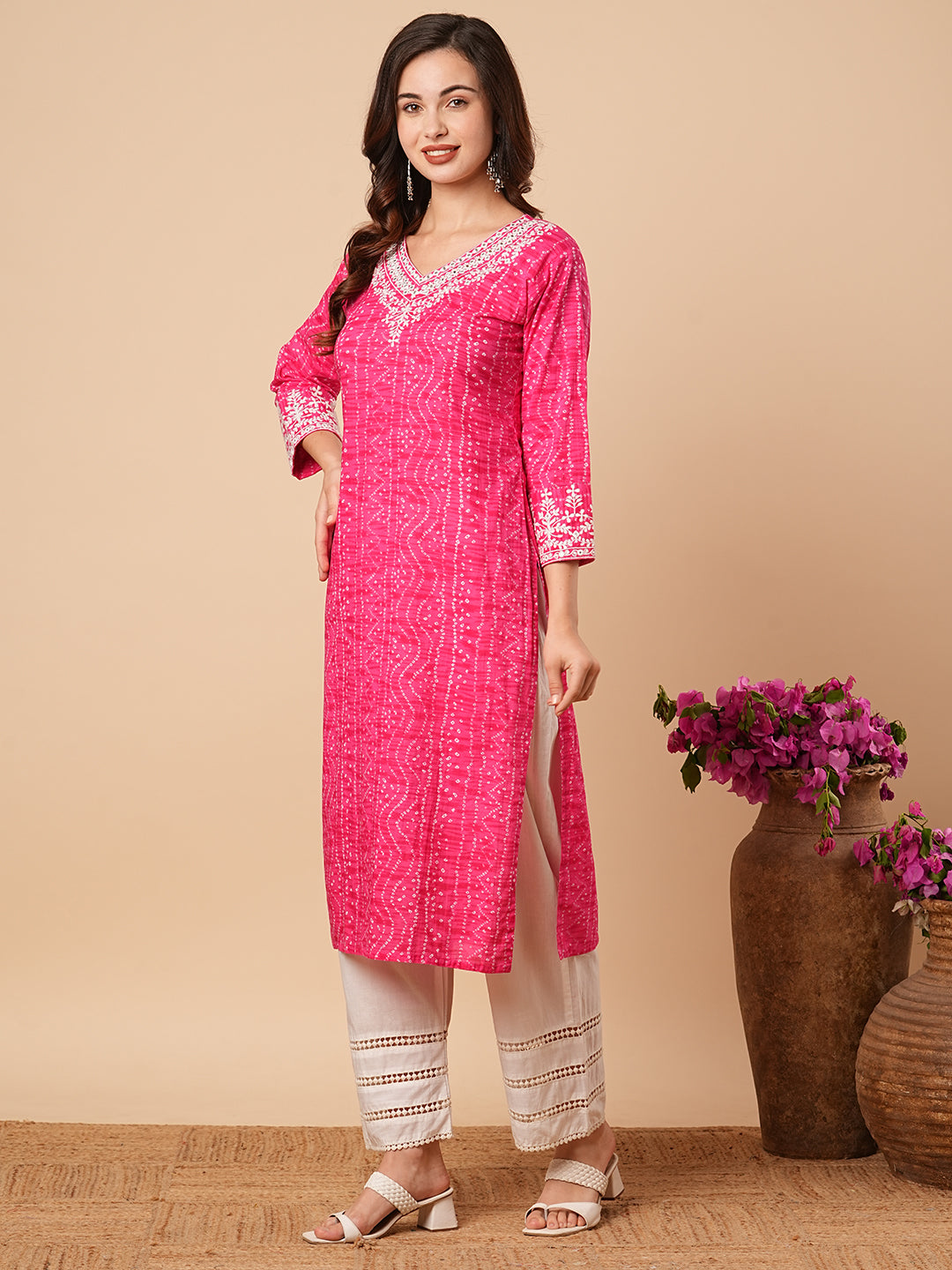 Bandhani Printed Ethnic Embroidered Straight Fit Kurta - Pink