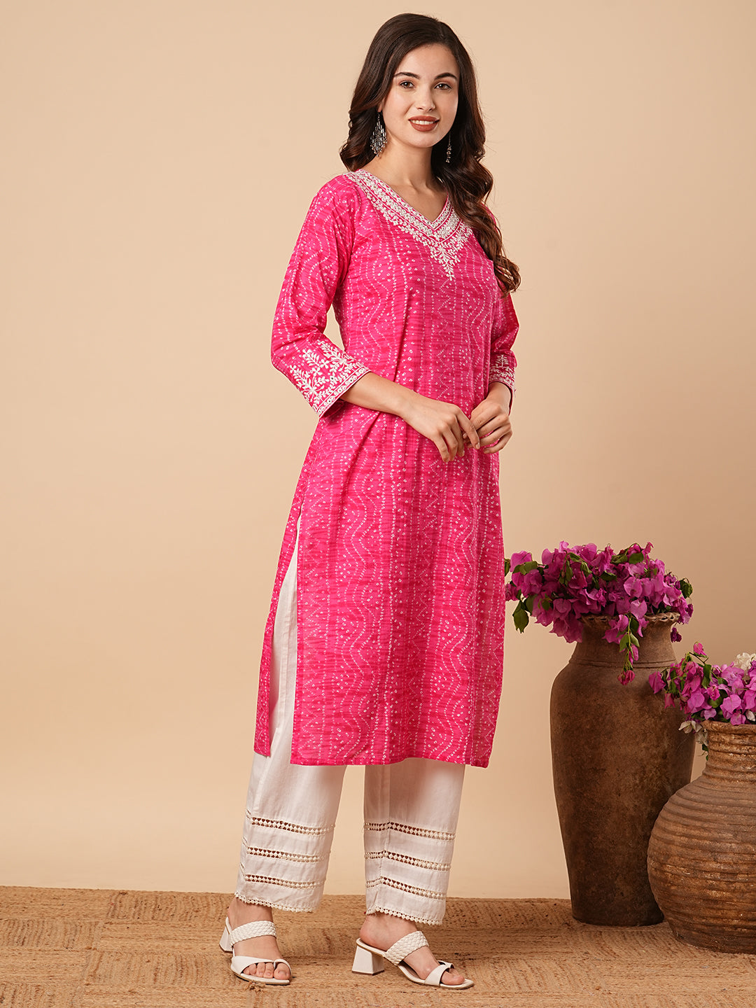 Bandhani Printed Ethnic Embroidered Straight Fit Kurta - Pink