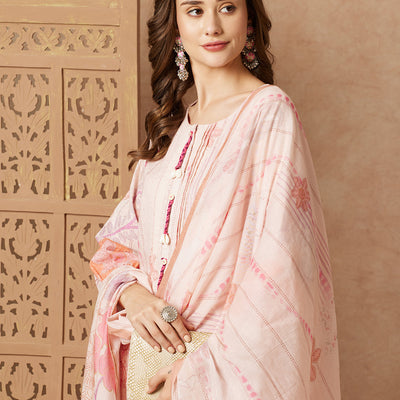 Floral Printed Straight Fit Kurta with Pant & Dupatta - Peach