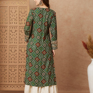 Bandhani Foil Printed & Zari Mirror Embroidered Straight Fit Kurta - Green