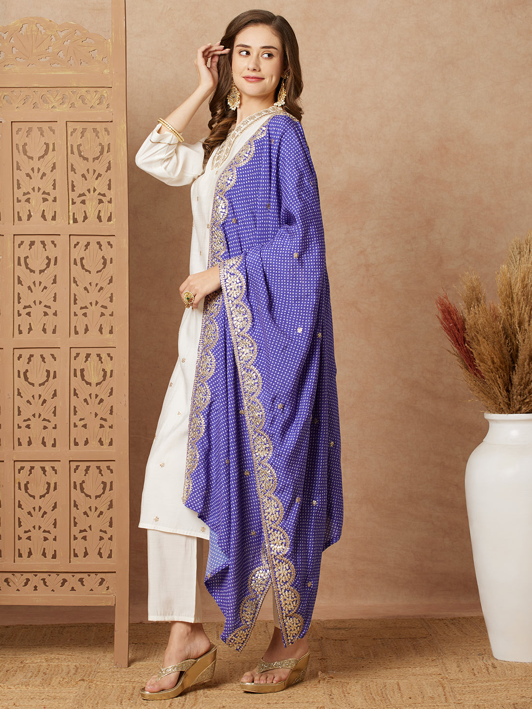 Solid Ethnic Gota Embroidered Kurta with Pant & Bandhani Printed Dupatta - Off White
