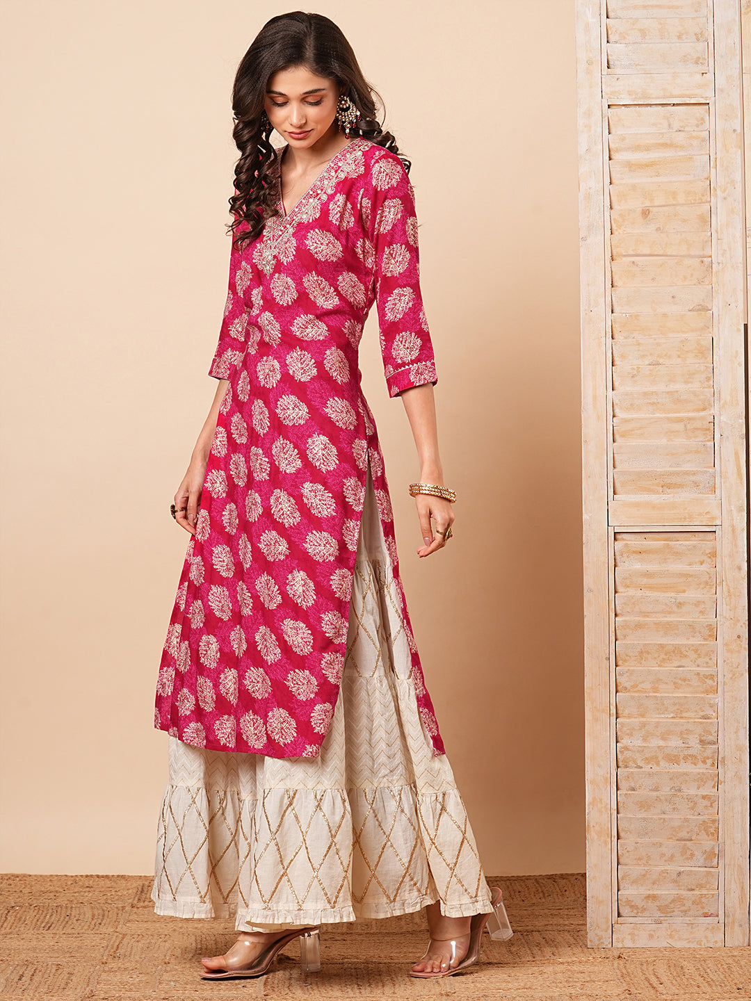 Ethnic Zari Embroidered & Abstract Foil Printed Straight Fit Kurta - Red