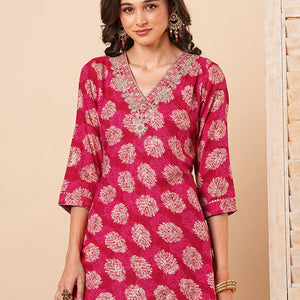 Ethnic Zari Embroidered & Abstract Foil Printed Straight Fit Kurta - Red