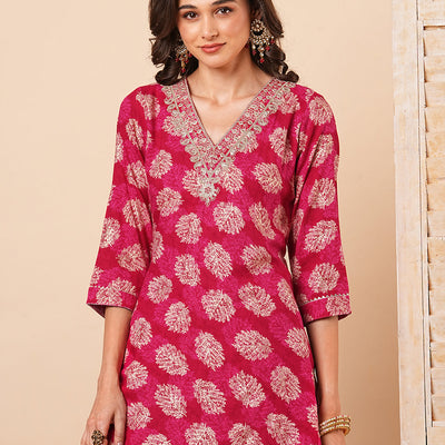Ethnic Zari Embroidered & Abstract Foil Printed Straight Fit Kurta - Red