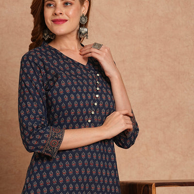 Ethnic Printed Straight Fit Kurta with Pant - Blue