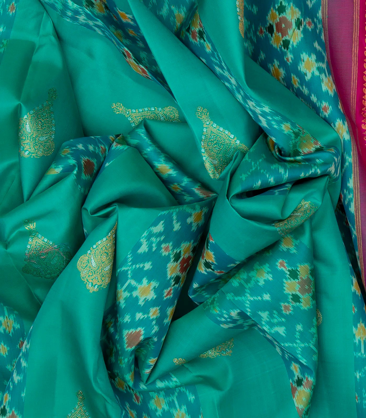 Cyan Handloom Kanchipuram Silk Saree With Ikat Floral Motifs