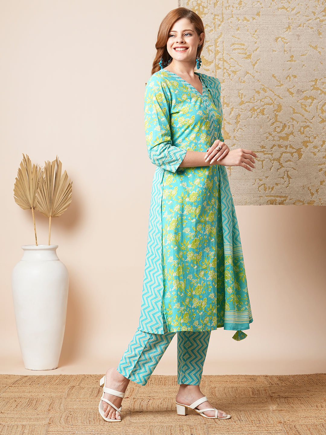 Floral & Chevron Printed Embroidered Kurta with Pant & Dupatta - Blue