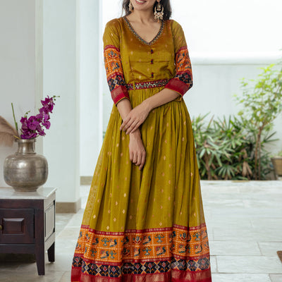 Geometric Foil Printed A-Line Pleated Maxi Dress with Belt - Mustard