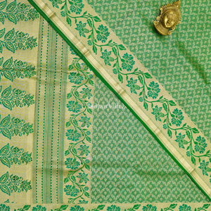 Green Flower Motif Pure Kanjivaram Silk Saree