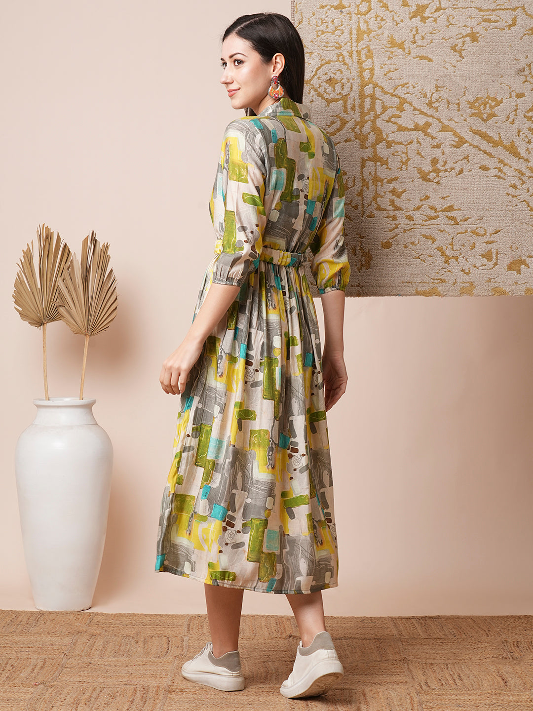 Abstract Geometric Printed A-Line Pleated Midi Dress with Buckle Belt - Multi