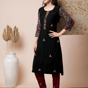 Solid Floral Embroidered Straight Fit Kurta - Black