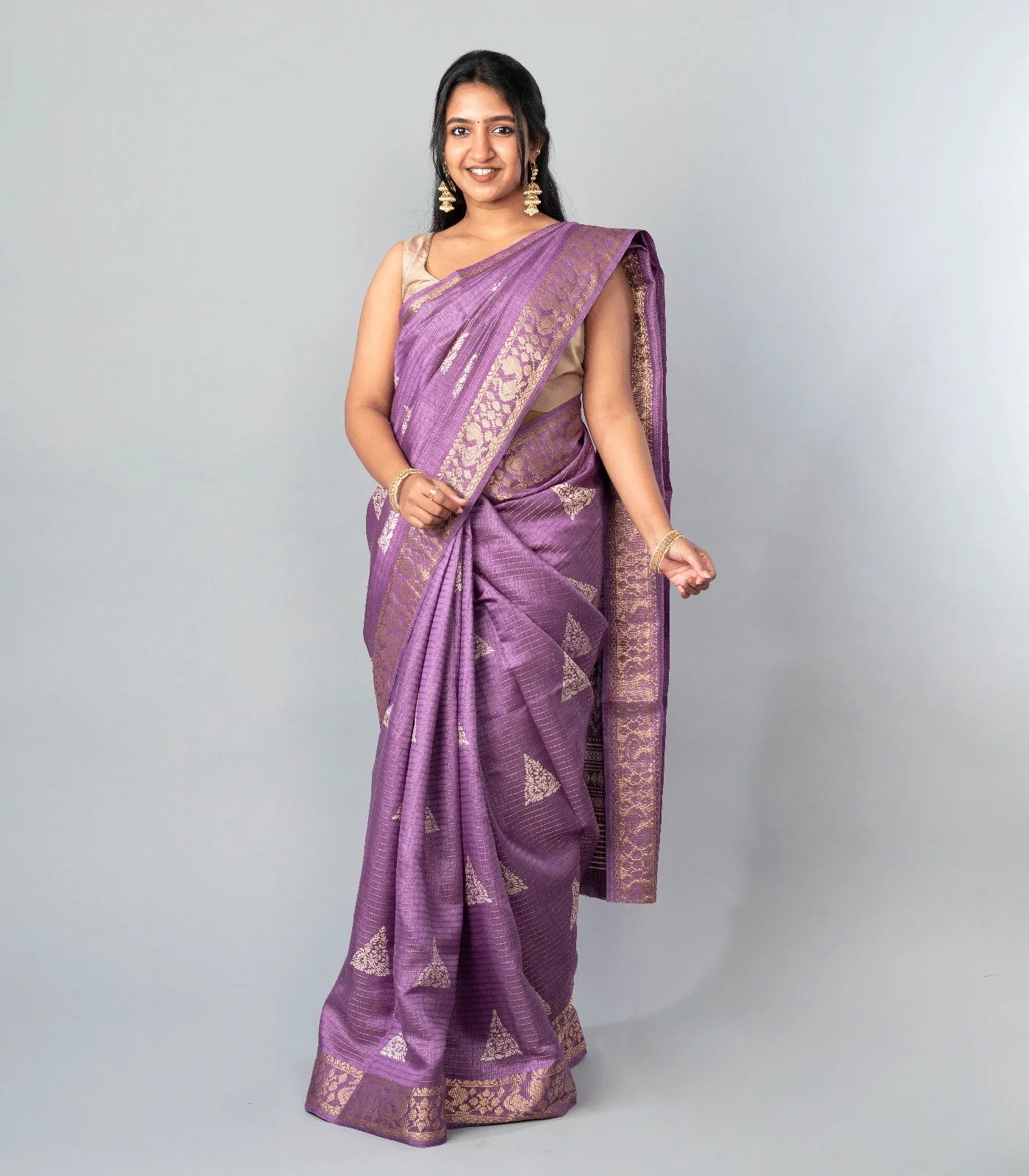 Lilac Woven Dola Synthetic Saree With Printed Floral Motifs