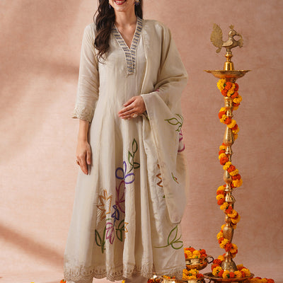 Floral Hand Embroidered Anarkali Flared Kurta with Pant and Hand Painted Dupatta - Off White