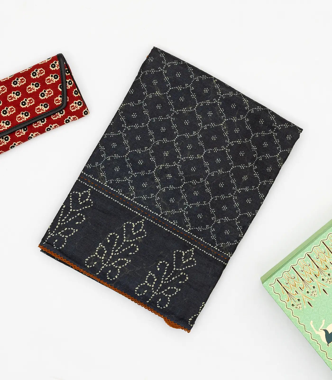 Black Handloom Tussar Silk Saree Printed With Jaal Motifs