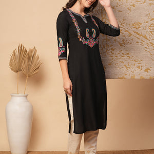 Solid Ethnic Embroidered Straight Fit Kurta - Black