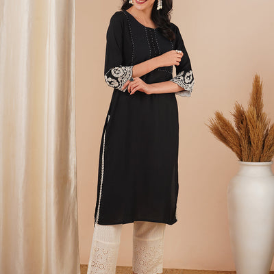 Solid Ethnic Embroidered Straight Fit Kurta - Black