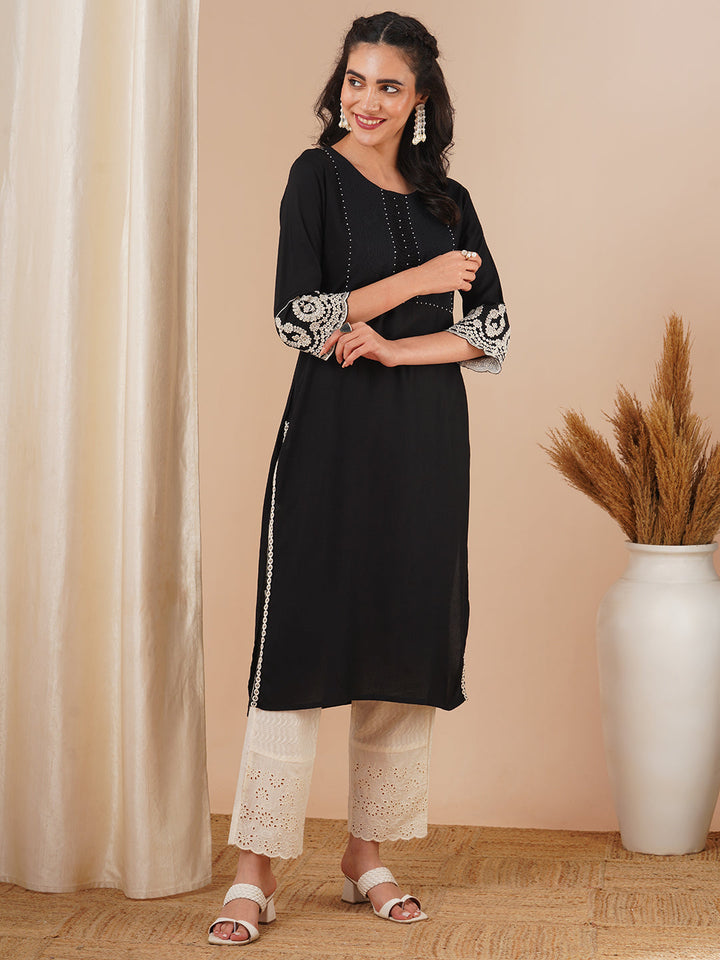 Solid Ethnic Embroidered Straight Fit Kurta - Black