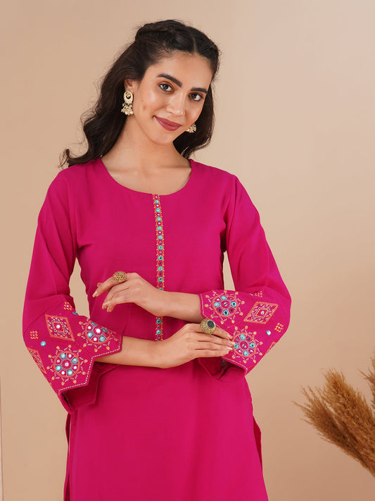 Solid Ethnic Embroidered Straight Fit Kurta - Pink