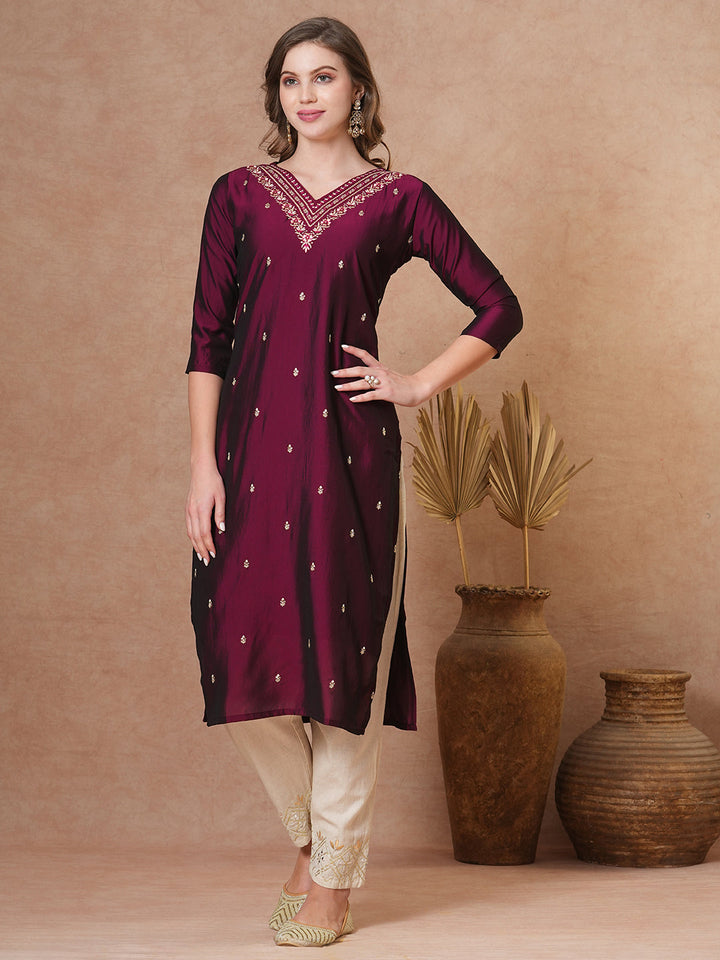 Ethnic Embroidered Straight Fit Kurta - Burgundy