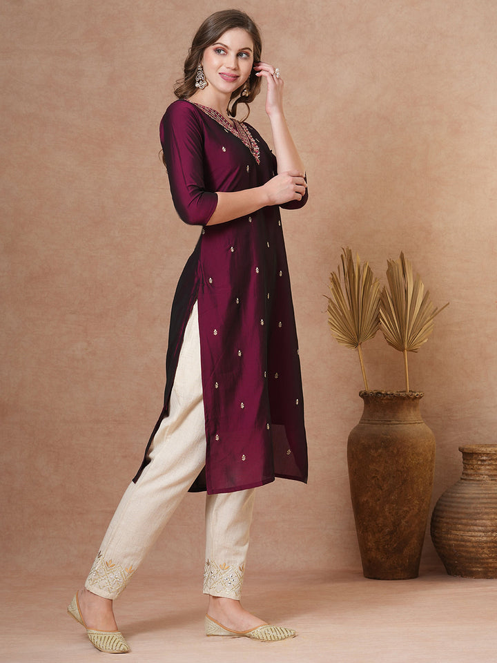 Ethnic Embroidered Straight Fit Kurta - Burgundy