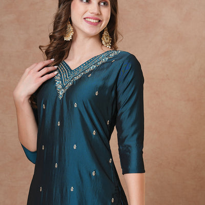 Ethnic Embroidered Straight Fit Kurta - Teal Blue