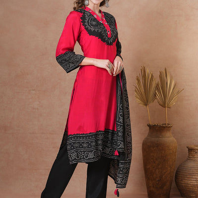 Solid Bandhani Printed Embroidered Straight Fit Kurta with Pant & Dupatta - Red