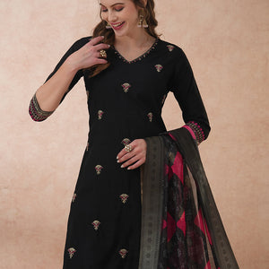 Ethnic Floral Embroidered Straight Fit Kurta with Pant and Dupatta - Black