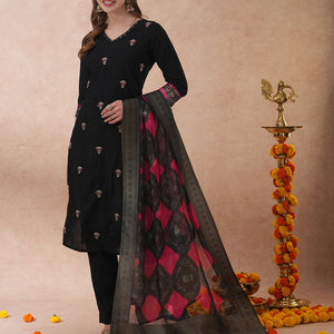 Ethnic Floral Embroidered Straight Fit Kurta with Pant and Dupatta - Black