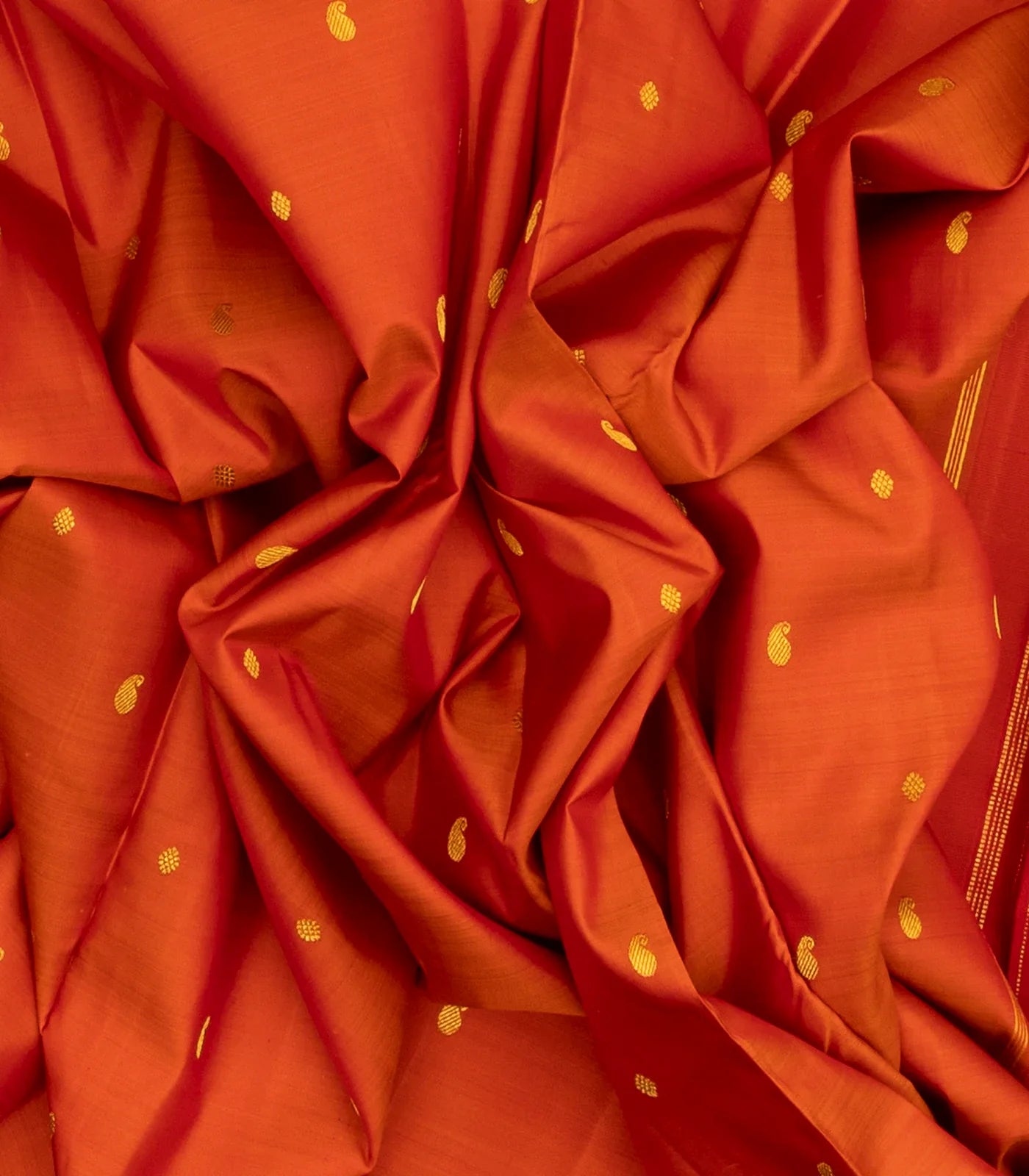 Orange Handloom Kanchipuram Silk Saree With Mango Buttas