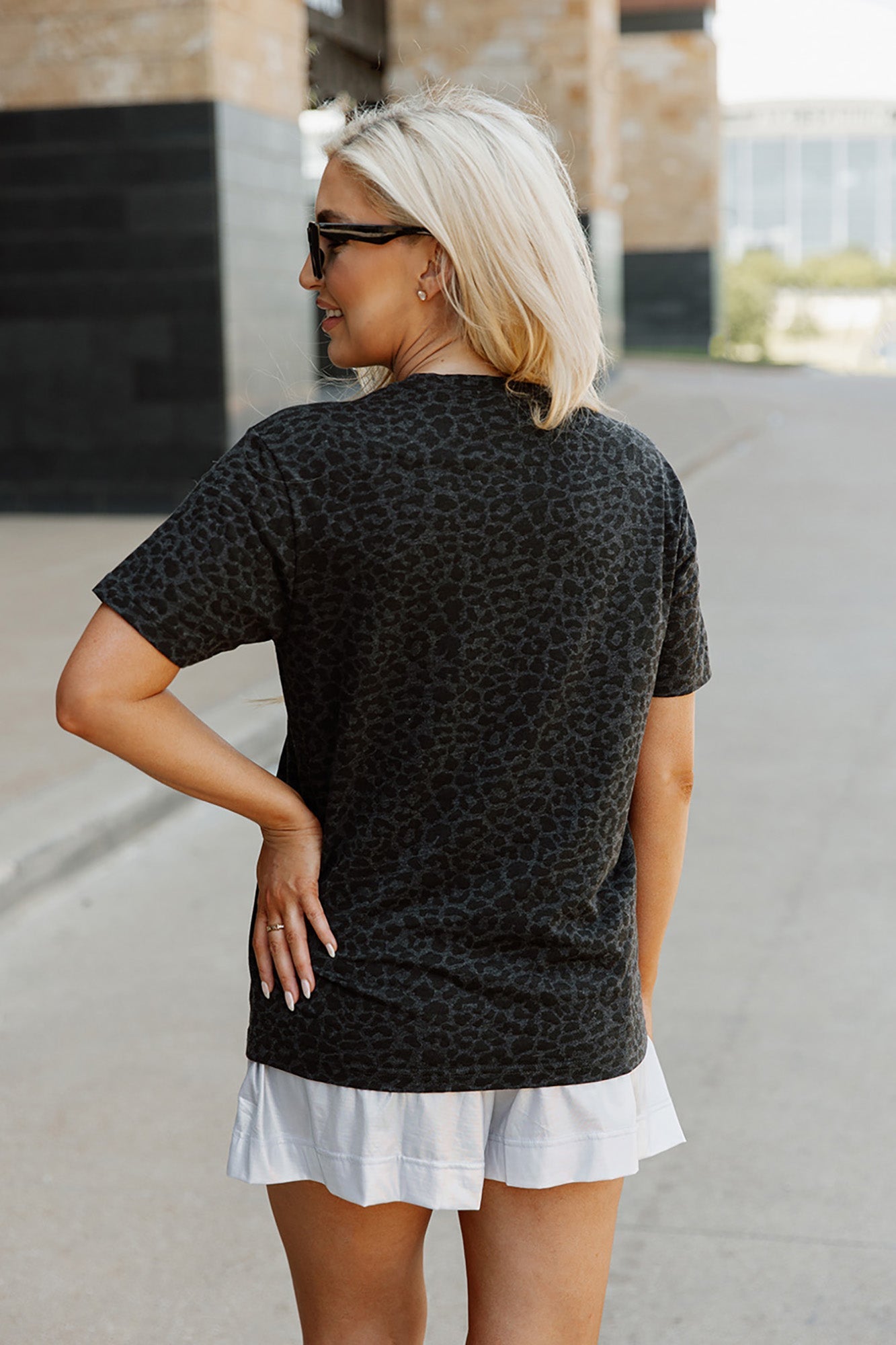NEW YORK JETS WILDCAT BLITZ SHORT SLEEVE TONAL LEOPARD PRINT TEE