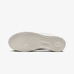 NIKE | AIR FORCE 1 '07 ESSENTIAL { SAIL/SAIL-BLACK