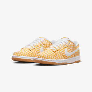 Nike | DUNK LOW  { VIVID SULFUR/WHITE-GUM LIGHT BROWN
