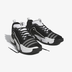 Adidas | TRAE UNLIMITED  { CORE BLACK/CLOUD WHITE