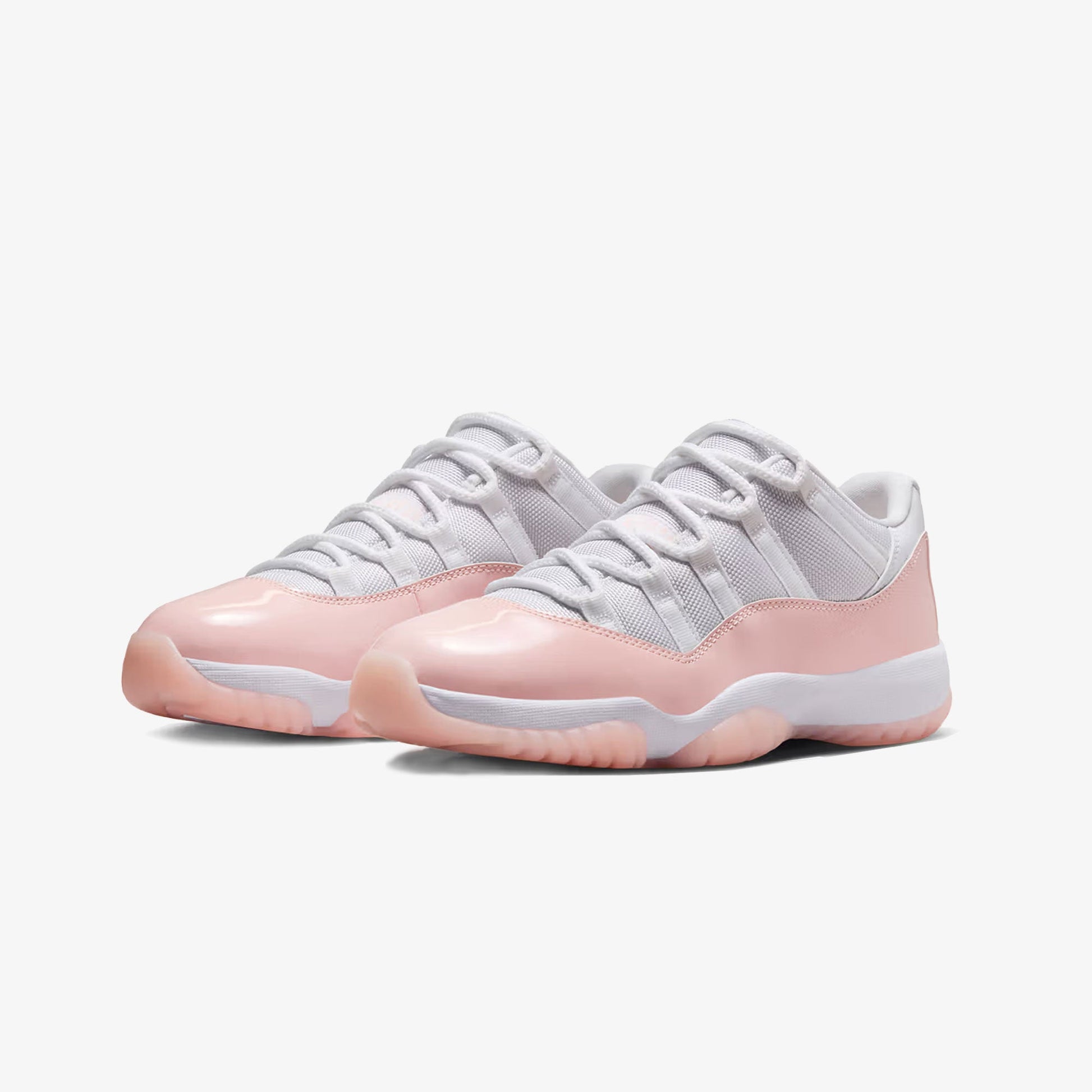 JORDAN | AIR JORDAN 11 RETRO LOW { "LEGEND PINK"