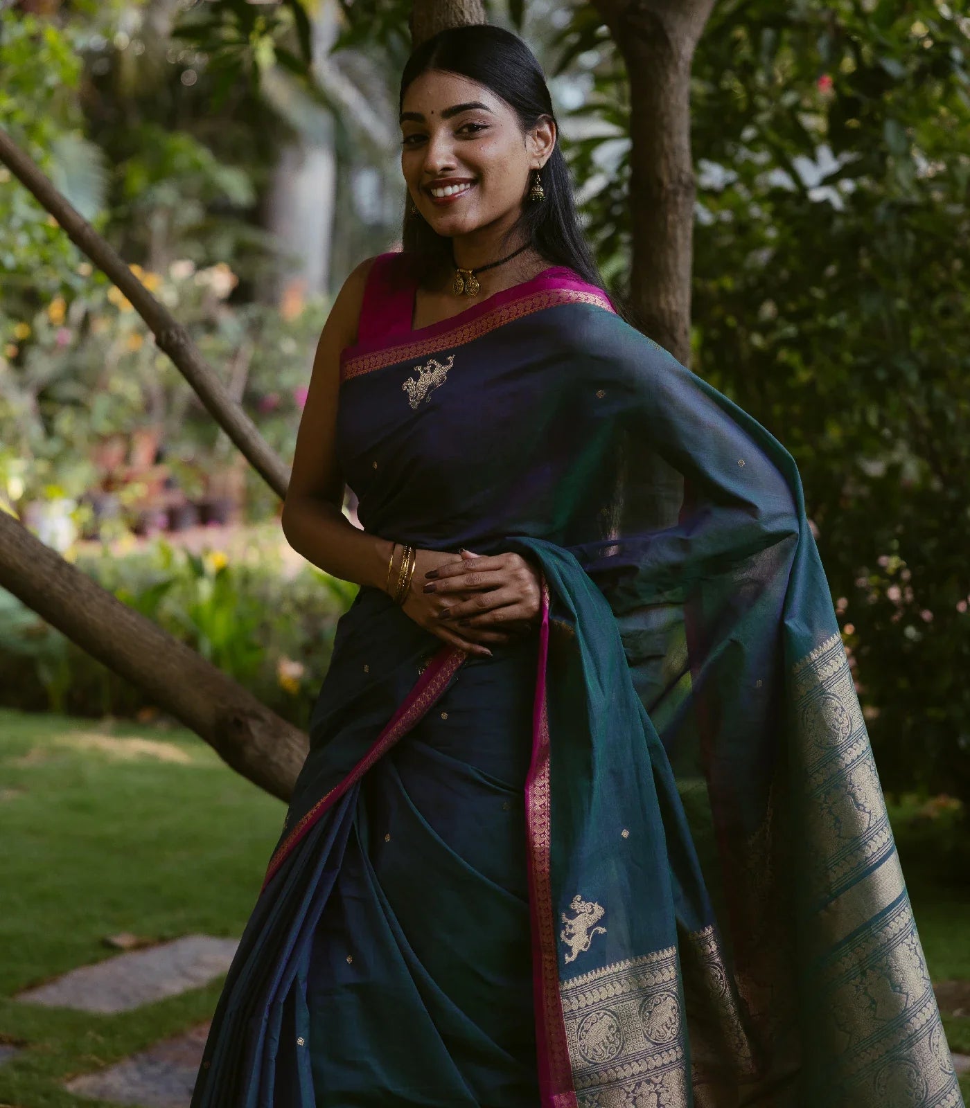 Teal Handloom Kanchi Cotton Saree With Yazhi Buttas