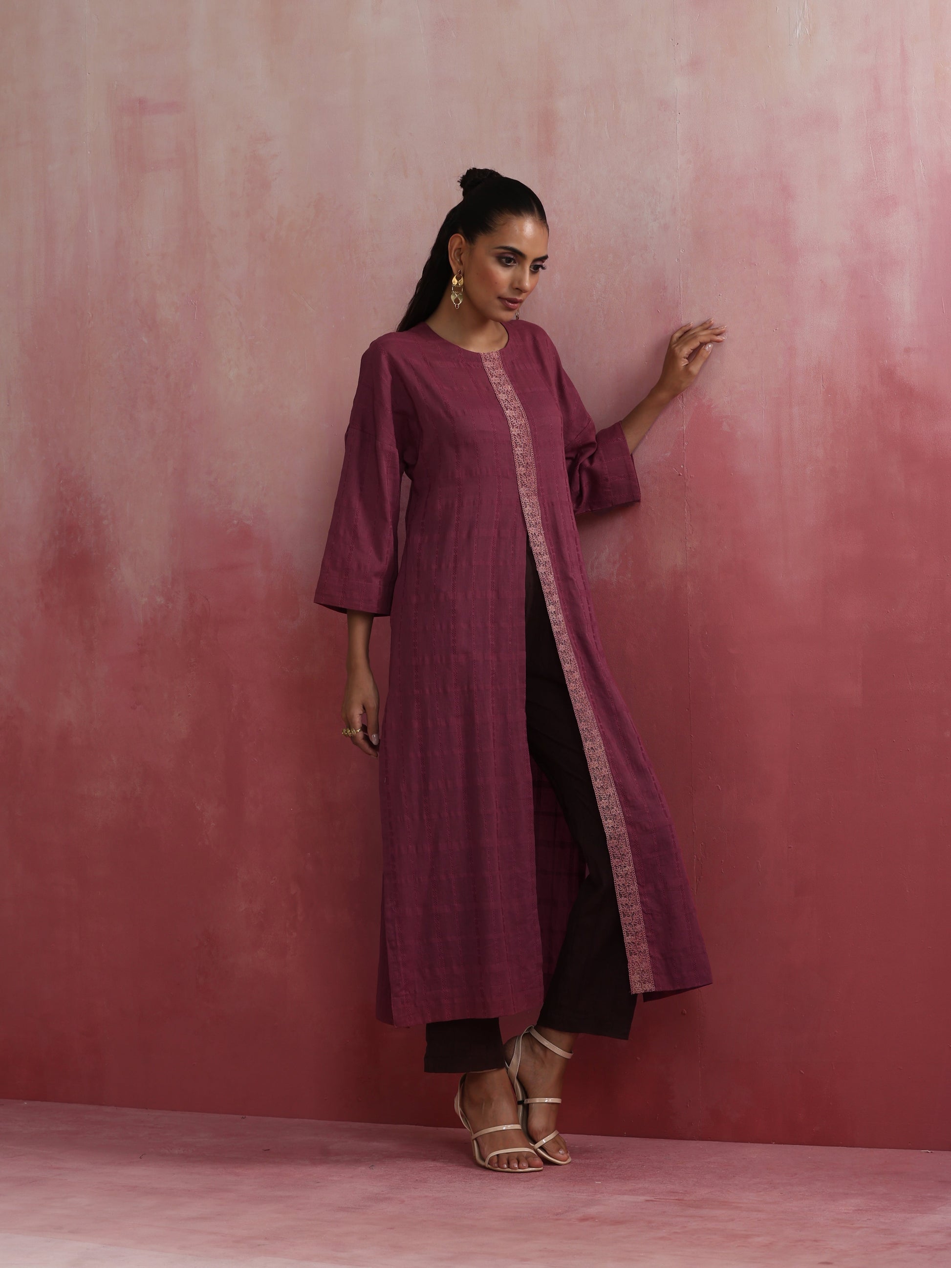 trueBrowns Mauve Cotton Dobby Front Slit Kurta Set