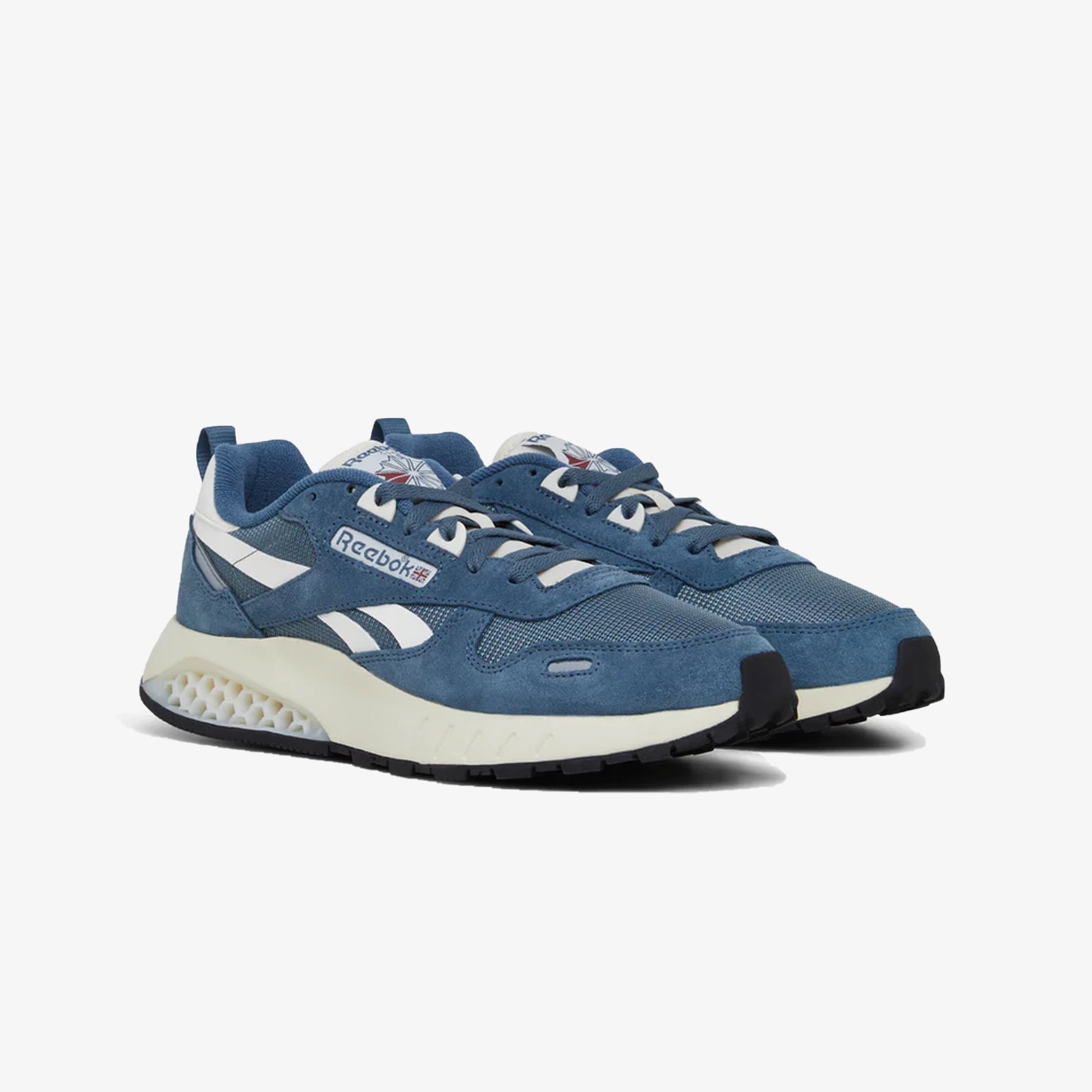 Reebok | CLASSIC LEARHER HEXALITE + { HOOPS BLUE/CHALK/ALABASTER