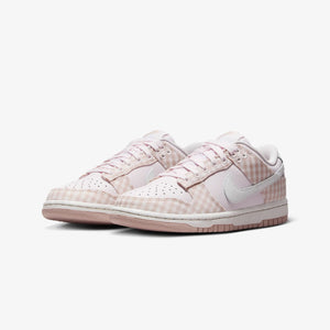 Nike | DUNK LOW  { PEARL PINK/SUMMIT WHITE-PINK OXFORD
