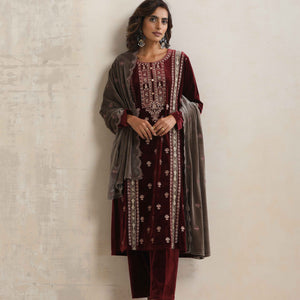 trueBrowns Maroon Velvet Embroidered Kurta Pant Dupatta Set