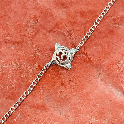 trueBrowns Men 925 Sterling Silver Textured Om Silver Chain Bracelet