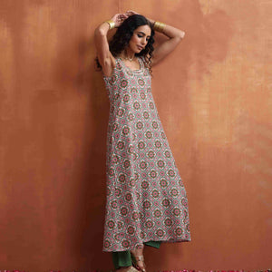 trueBrowns Off White Print Flared Anarkali Kurta Set