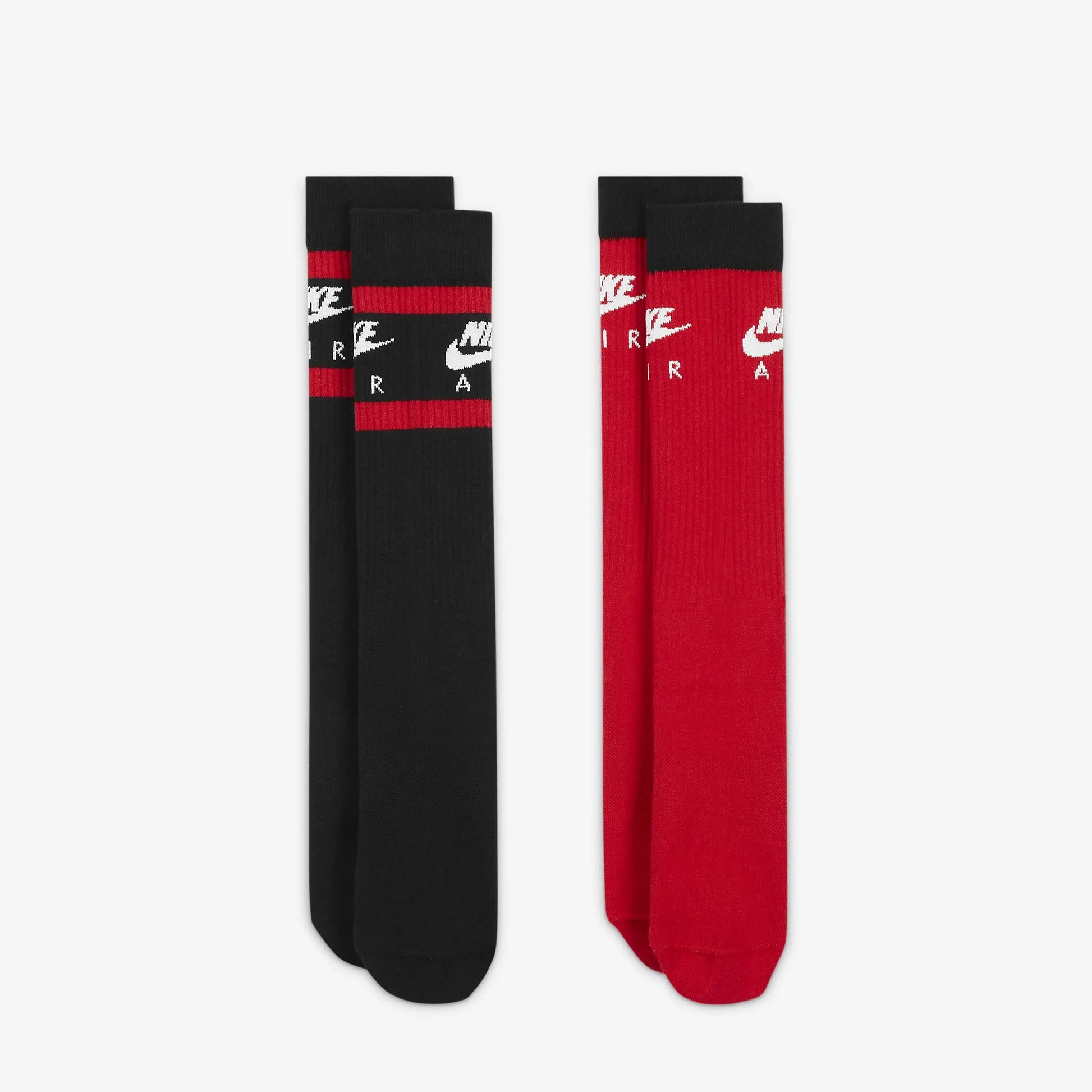 Nike | EVERYDAY ESSENTIAL { BLACK/RED