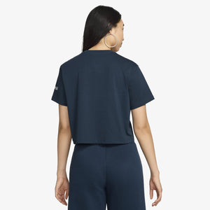NIKE | SPORTSWEAR LOOSE SHORT-SLEEVE CROPPED T-SHIRT { BLUE