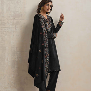 trueBrowns Black Velvet Floral Embroidered Kurta Pant Dupatta Set