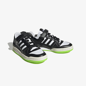 Adidas Originals | FORUM LOW  { BLACK/OFF WHITE